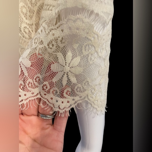 ✨Max Studio cream colored lace midi dress w/ built in slip! - Picture 4 of 16